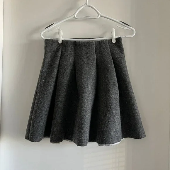 SOLD Oak + Fort Pleated Skirt in Grey - Picture 1 of 11